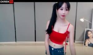 ##Secret:} bocil bergaya pake kacamata saat lagi wikwik  =  Stream